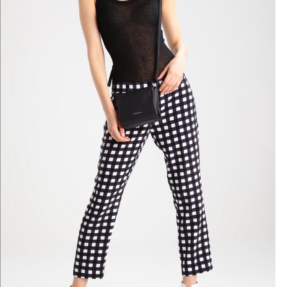 NWT Banana Republic Ankle Gingham Trouser🤍💙